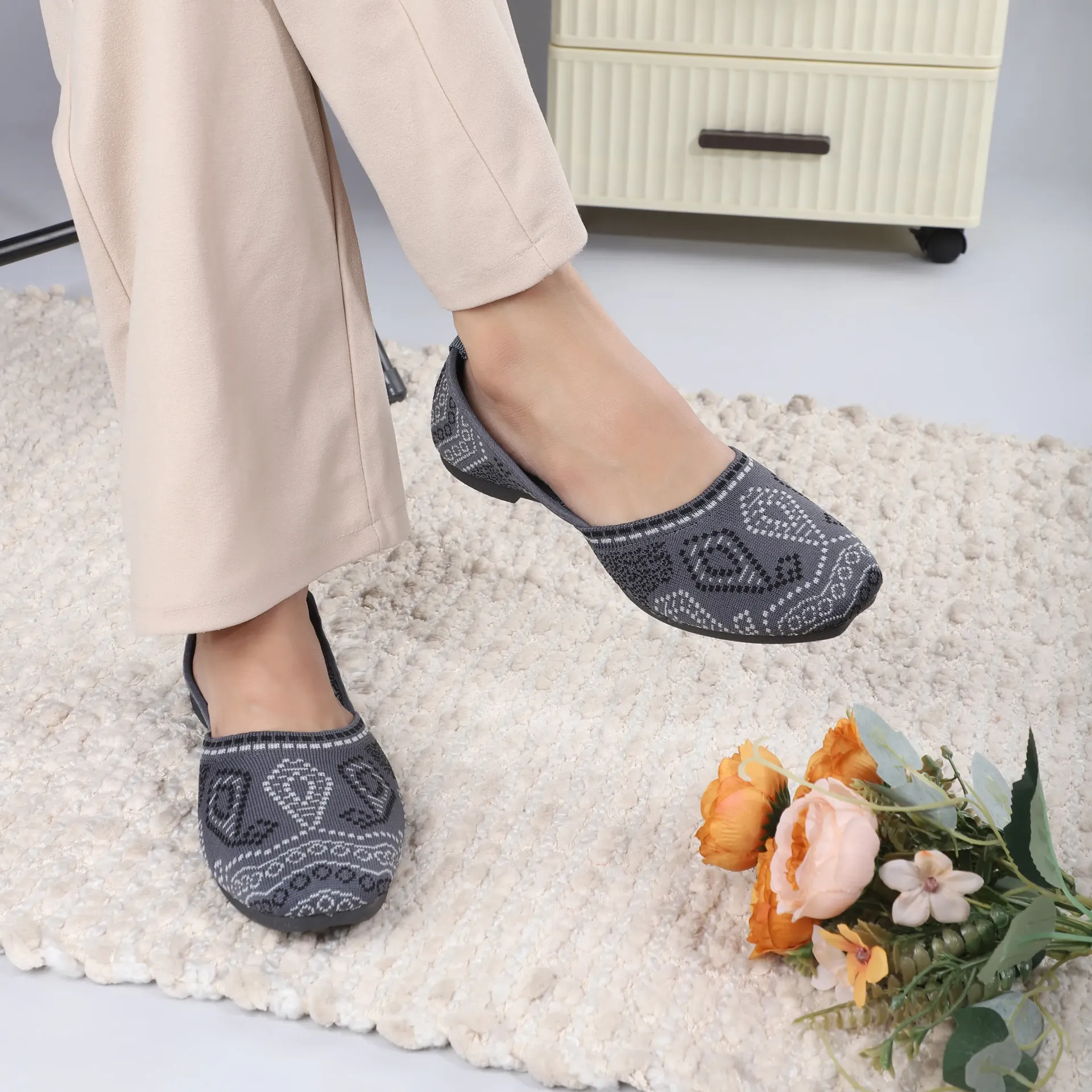 Women’s Stylish Jutti – Comfortable & Trendy Flat Shoes