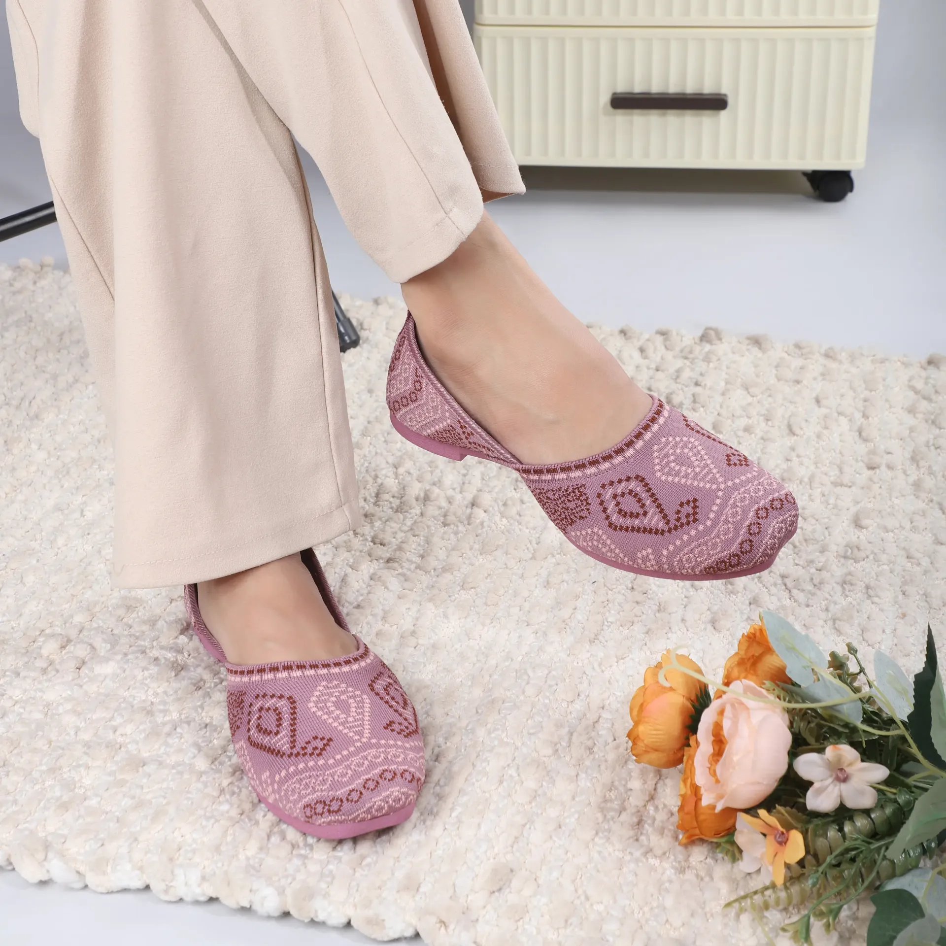 Women’s Stylish Jutti – Comfortable & Trendy Flat Shoes